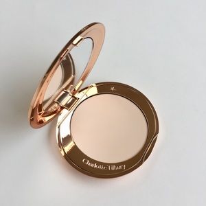 Charlotte Tilbury Airbrush Flawless Finish…